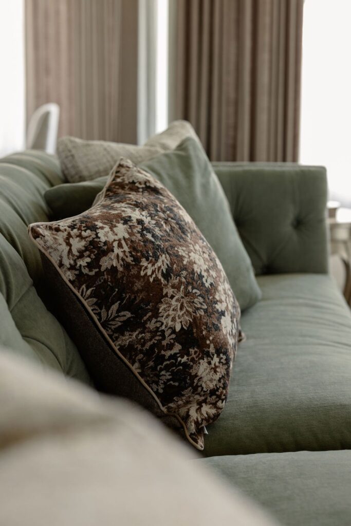 High End Interior Designer 1