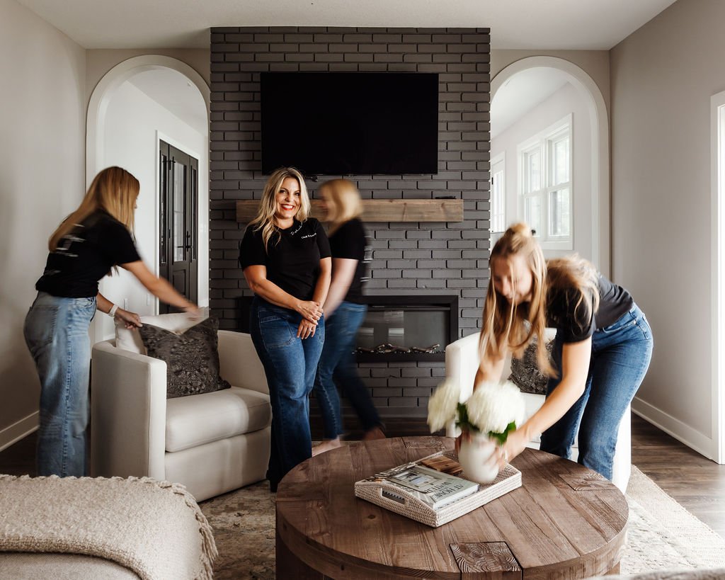 The Final Layer: What Really Happens on an Interior Design Installation Day